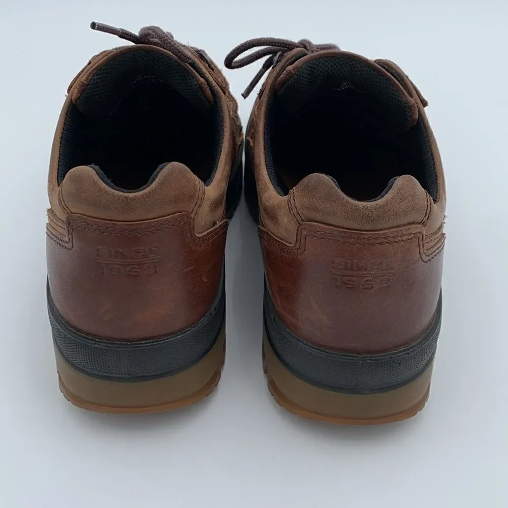 Ecco Track 25 brown leather low top ankle boots size 43